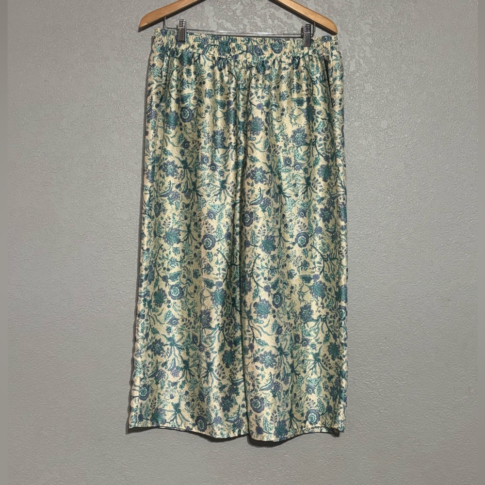 Vince Camuto Blue and Cream Wide Leg Pants